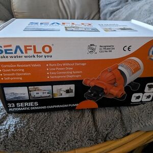 New In Box Seaflo 33 Series SFDPA1-033-045-33 Auto Demand Diaphragm Pump